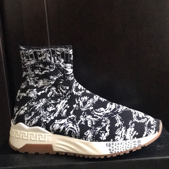 Versace shoes - Picture 1 of 4